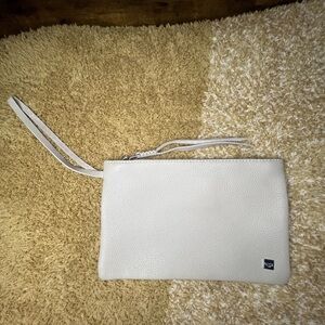 Callista wristlet/pouchette